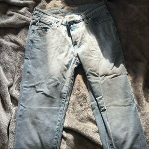 Levi's 711 Skinny Jeans